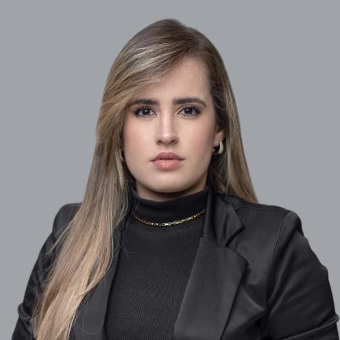 Alana Barros Carvalho, advogada